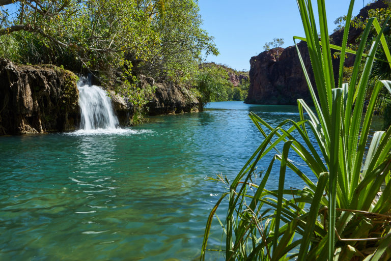 Indarri falls